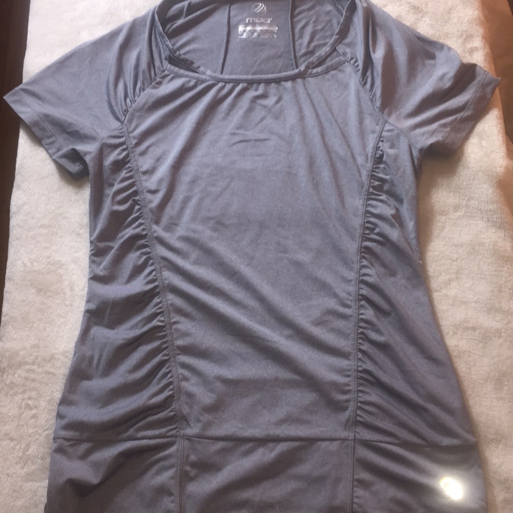 Mpg Performance Shirt Euc